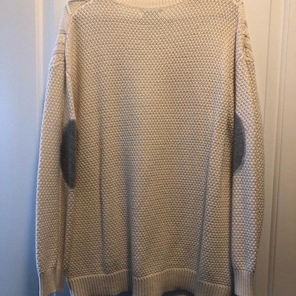 Urban outfitters sweater - Picture 2 of 3